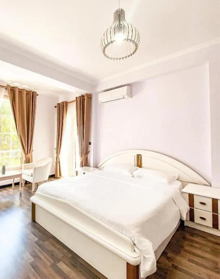 Hotel Majestic Durres