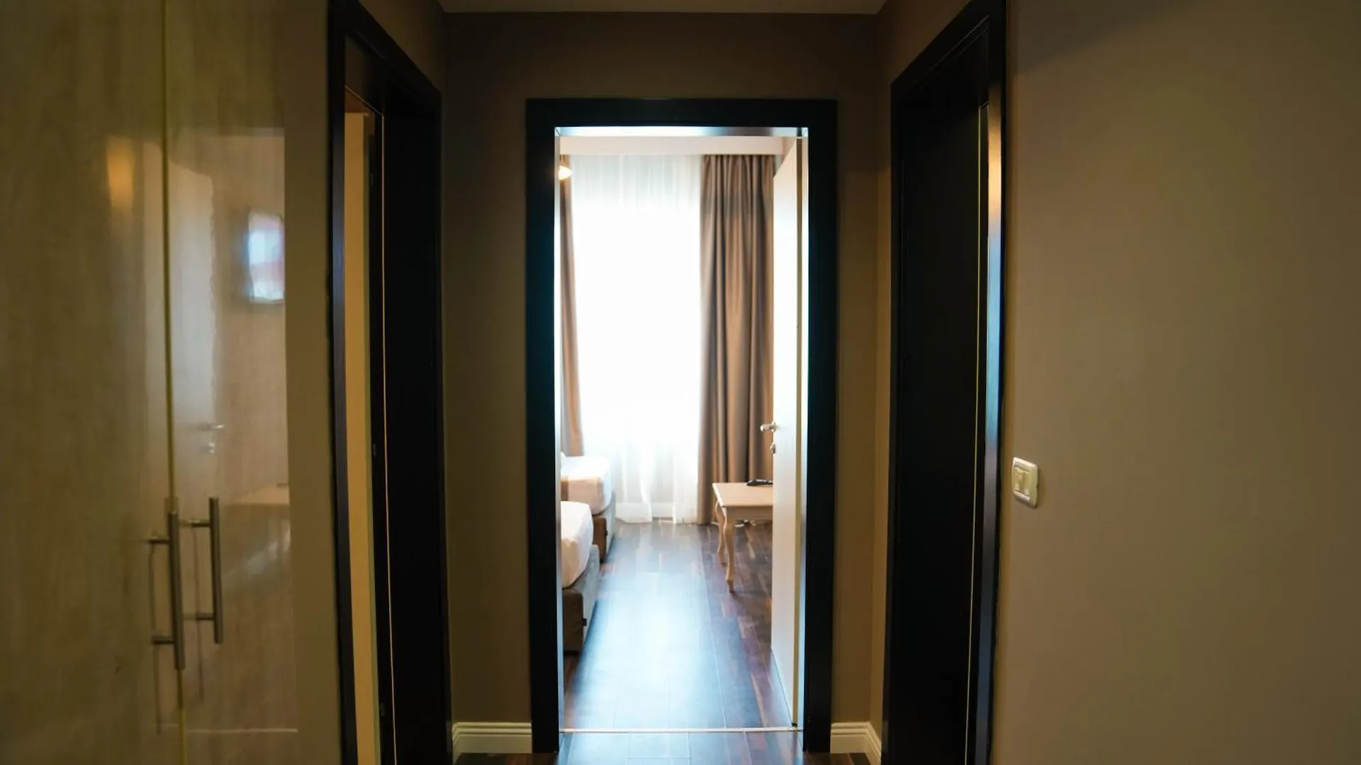 Hotel Majestic Durres