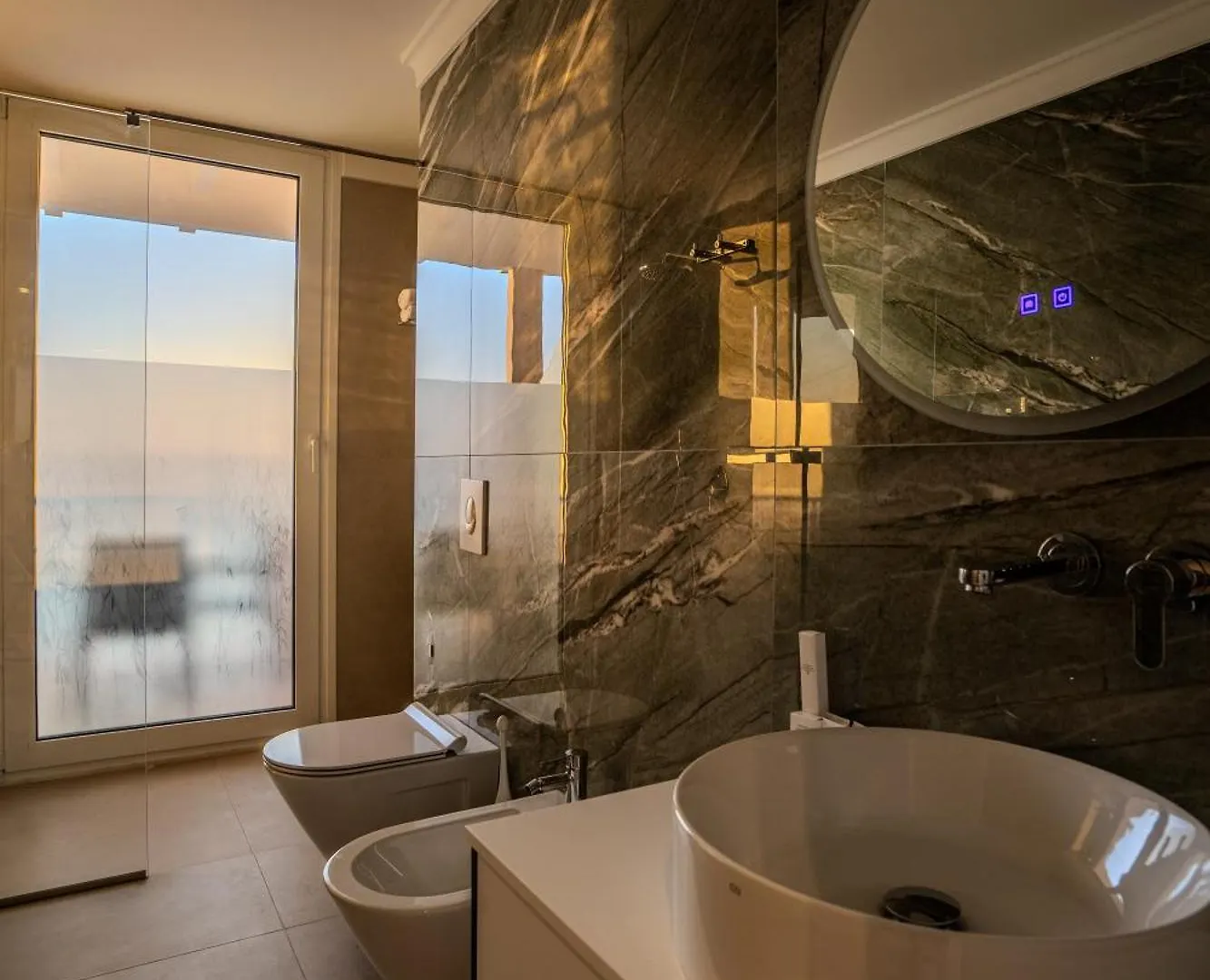Hotel Majestic Durrës 4*,  Albanië